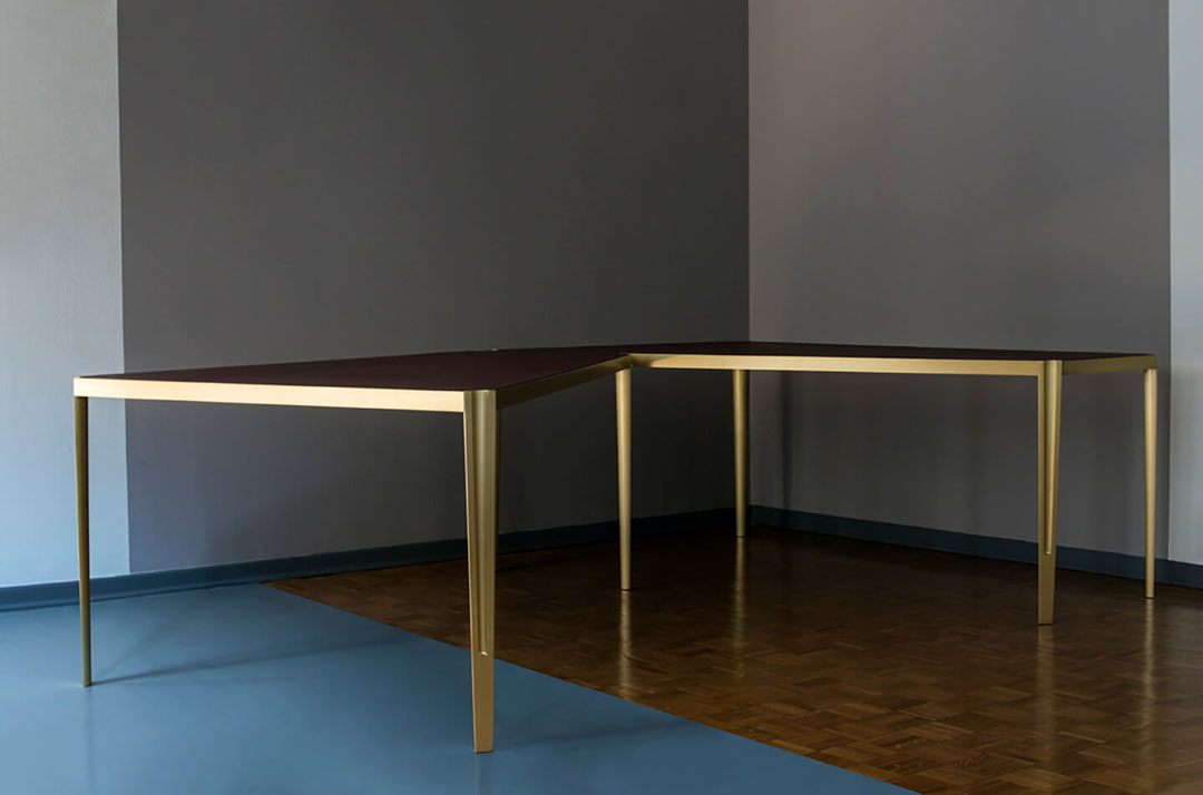 Eugenio Table