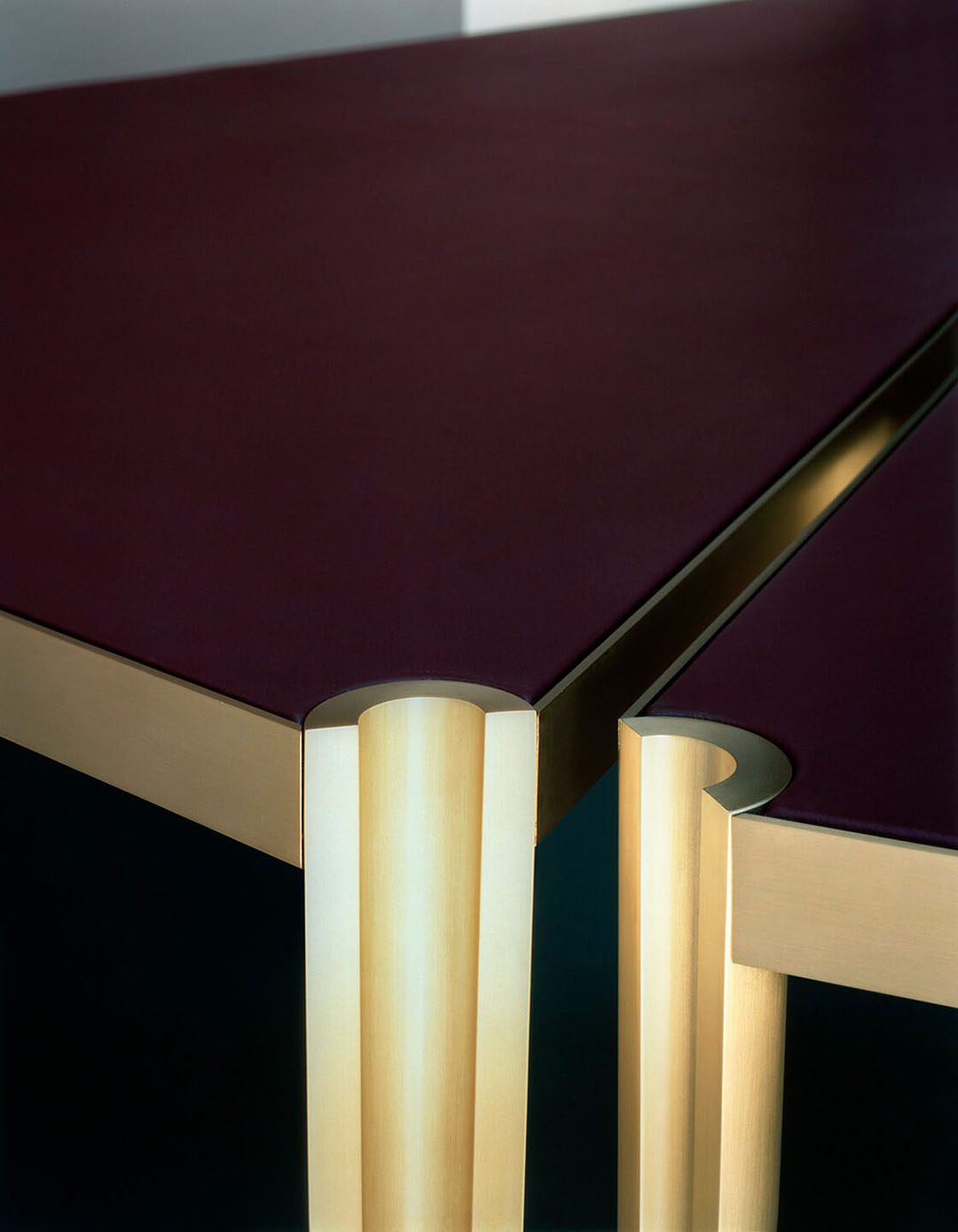 Eugenio Table