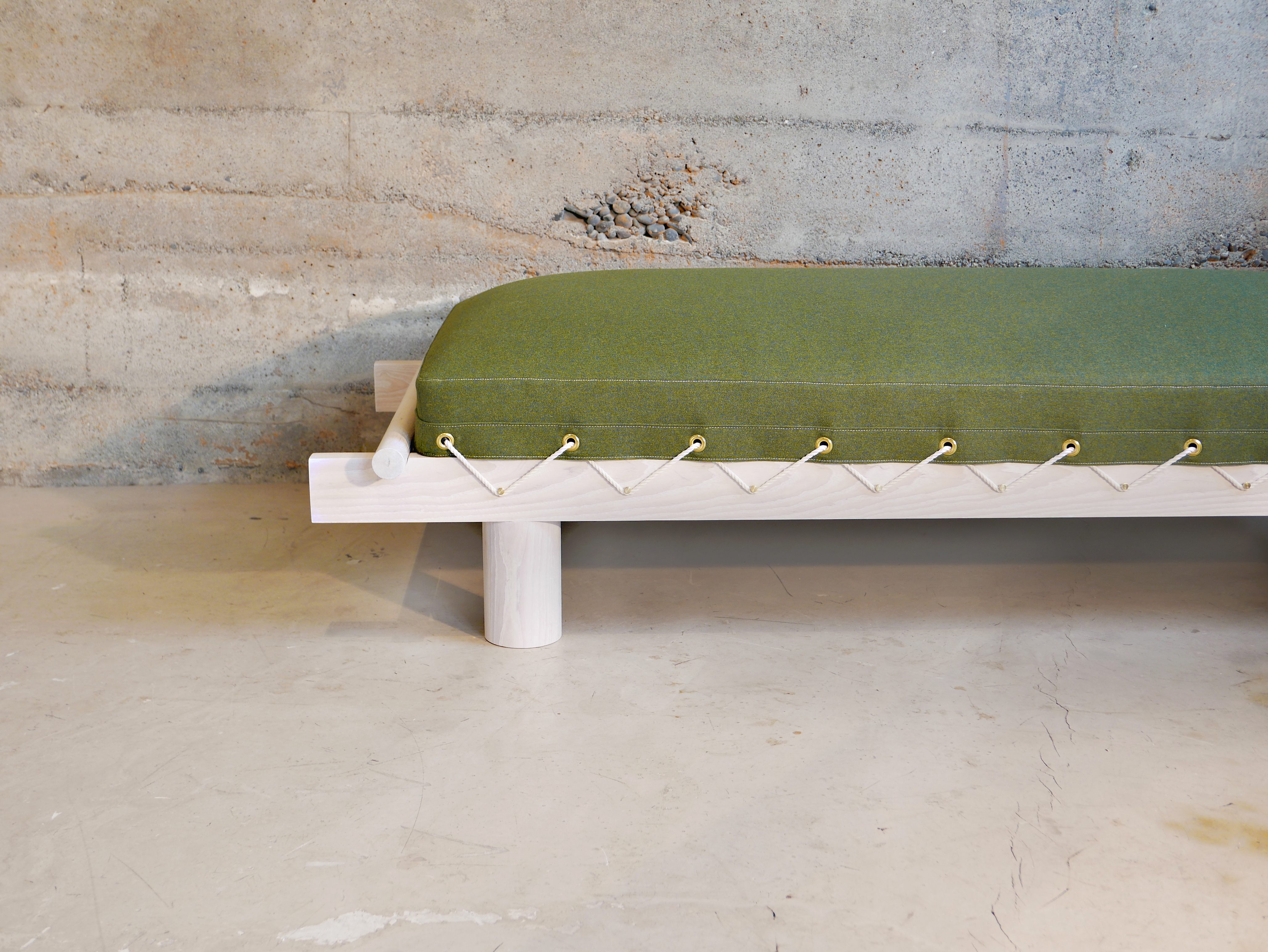 Field Bed